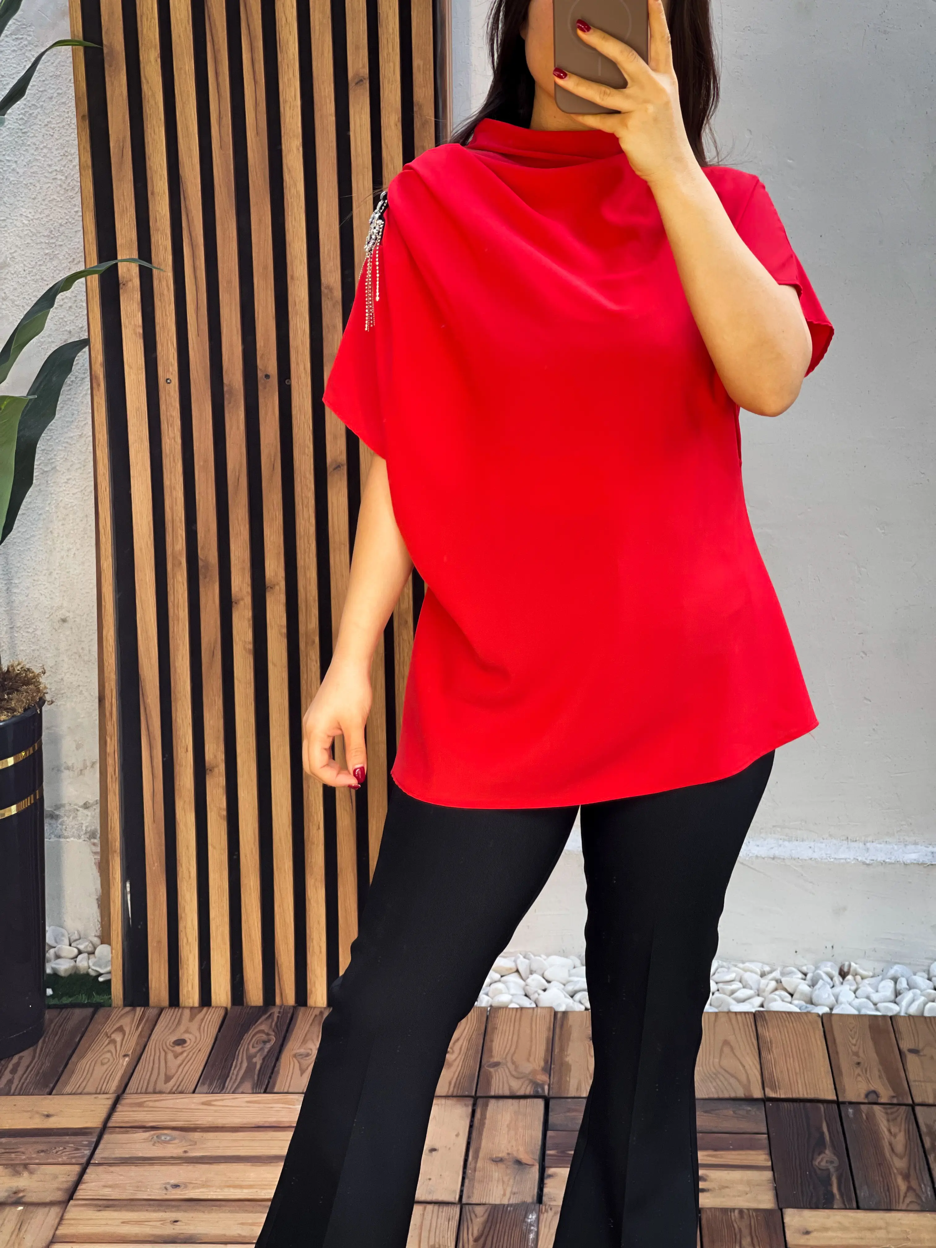 شومیز کرپ ساتن مجلسی ترک تگ گل سرشونه